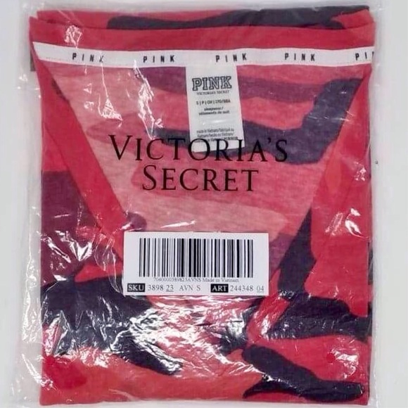 PINK VICTORIA'S SECRET PERFECT V-NECK TEE RED CAMO - Picture 2 of 2